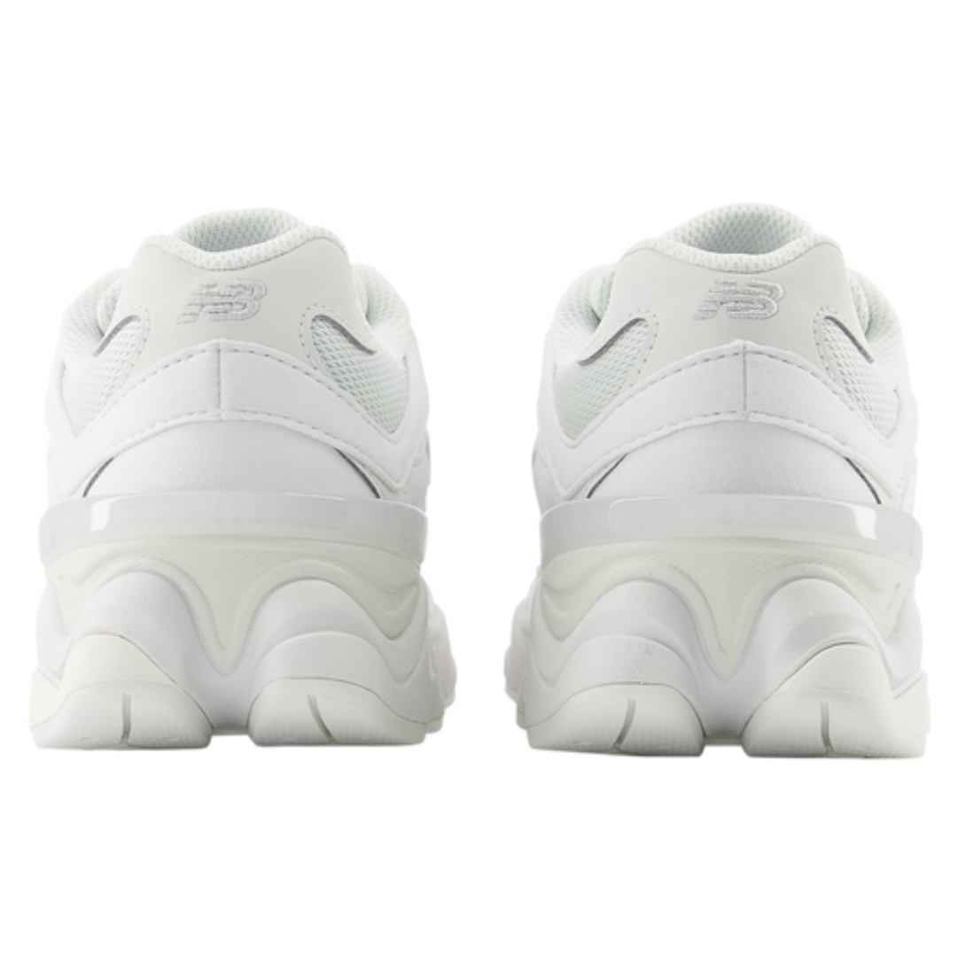 New Balance 9060– Tênis Chunky Sneaker Estilo e Conforto Premium