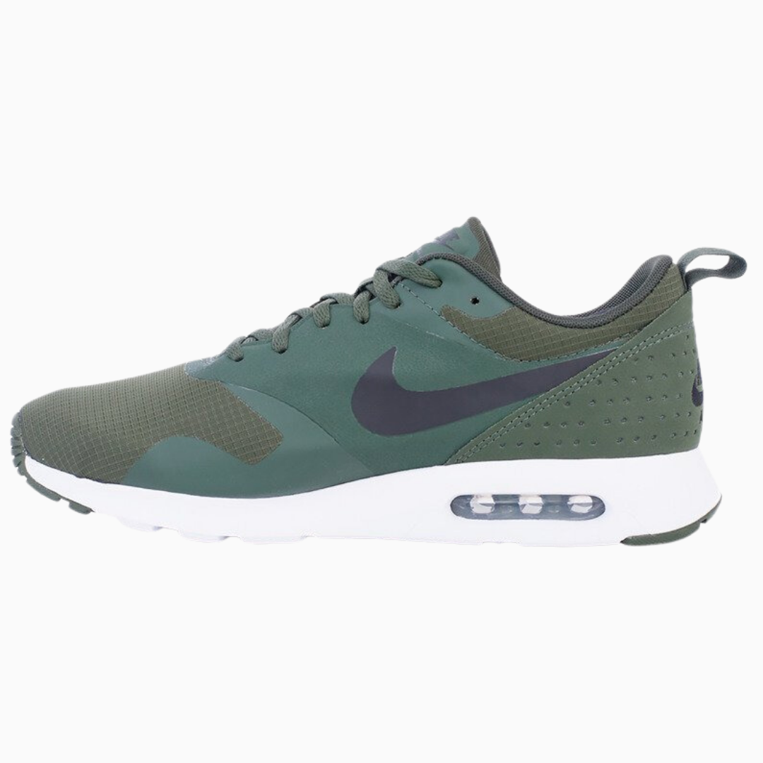 Tênis Nike Air Max Tavas - Conforto e Estilo Moderno